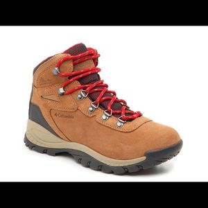 Columbia hiking boots